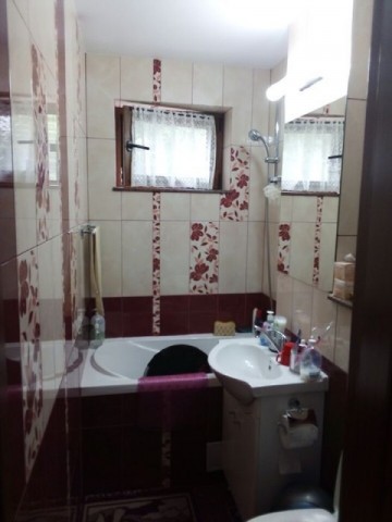 apartament-2-camere-zona-colegiul-tehnic-gheasachi-botosani-1