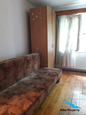 apartament-2-camere-zona-cetate-1