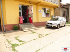 casa-parter-cu-spatiu-comercial-si-curte-id-22149-3