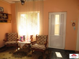 casa-parter-cu-spatiu-comercial-si-curte-id-22149-9