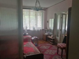 apartament-4-camere-decomandat-zona-parcul-eminescu-scoala-17-2