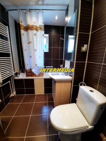 apartament-3-camere-renovat-de-vanzare-cetate-1