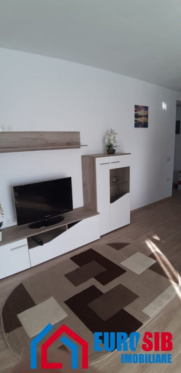 apartament-nou-de-inchiriat-zona-calea-cisnadiei-4