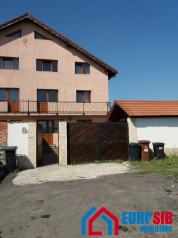 casa-singur-in-curte-de-inchiriat-in-sibiu-suprafata-utila-270-mp-9