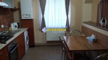 apartament-2-camere-de-vanzare-cetate-zona-bulevard-etaj-1-5