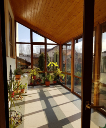vila-de-vanzare-cetate-4