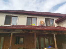 casa-de-vanzare-in-lipoveni-2