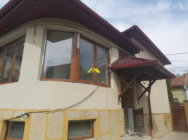 casa-de-vanzare-in-lipoveni-1