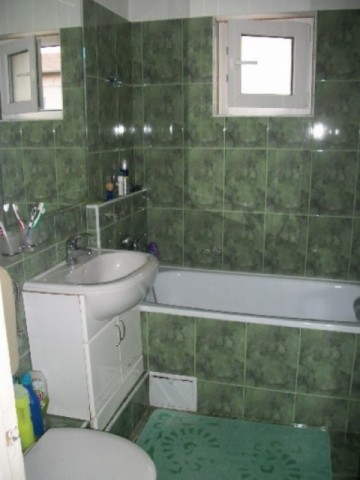 apartament-de-vanzare-4-camere-decomandat-cetate-6