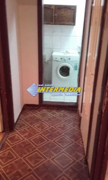 de-vanzare-apartament-cu-2-camere-in-cetate-zona-bulevard-alba-iulia-2