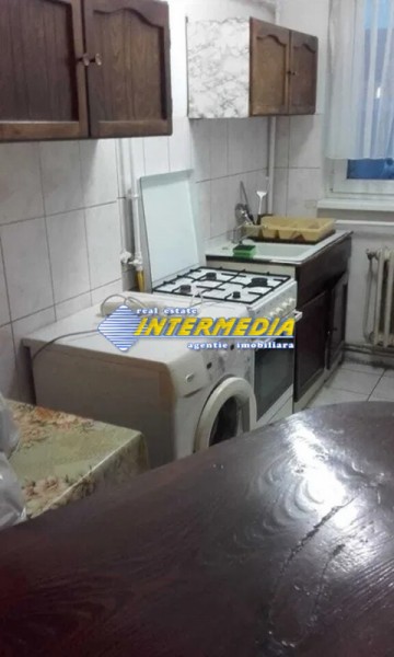 de-vanzare-apartament-cu-2-camere-in-cetate-zona-bulevard-alba-iulia-4