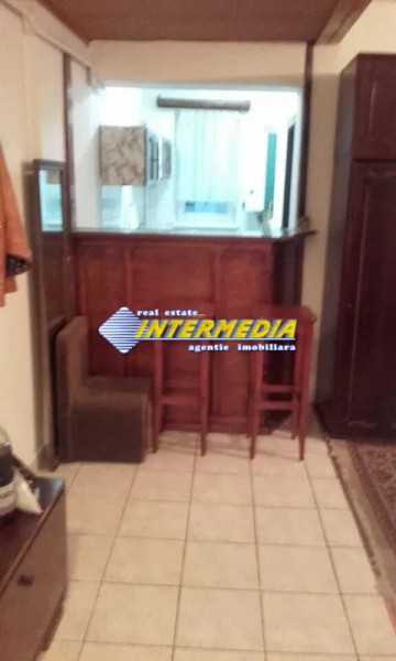 de-vanzare-apartament-cu-2-camere-in-cetate-zona-bulevard-alba-iulia-7