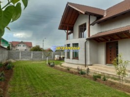 casa-de-vanzare-in-alba-iuliacu-4-camere-2-bai-bucatarie-teren-765-mp-4