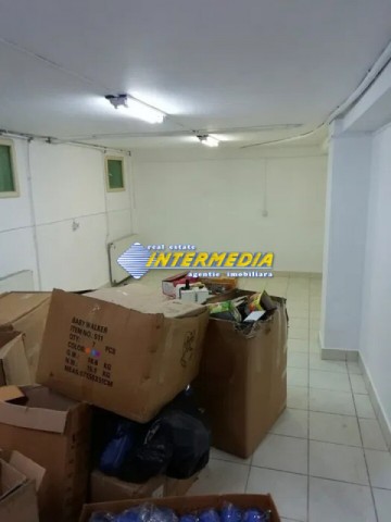 de-vanzare-spatiu-comercial-in-cetate-in-suprafata-de-100-mp-finisat-cu-vad-bun-1