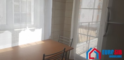 apartament-cu-2-camere-de-inchiriat-zona-calea-cisnadiei-12