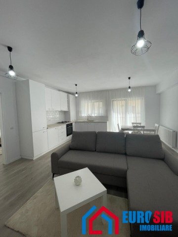 apartament-nou-de-inchiriat-zona-calea-cisnadiei-13