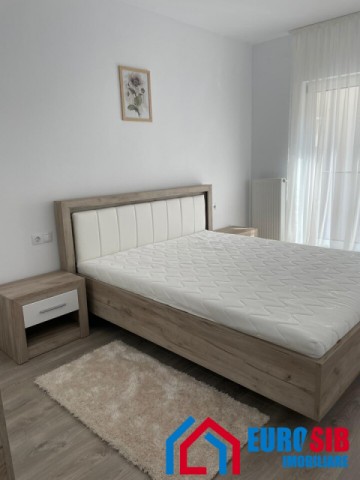 apartament-nou-de-inchiriat-zona-calea-cisnadiei-15