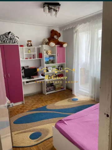 apartament-2-camere-podu-ros-eliberare-rapida-se-vinde-mobilat