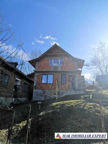 casa-3-camere-teren-434-mp-bughea-de-jos-3