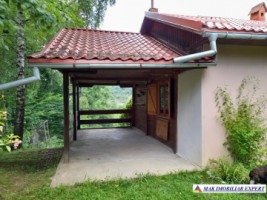 casa-de-vacanta-4-camere-teren-3700-mp-bughea-de-jos-3