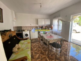 casa-de-vanzare-in-barabant-cu-485-mp-teren-finisata-cu-utilitati-si-drum-asfaltat-6