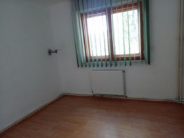 apartament-3-camere-zona-liceul-electro-6