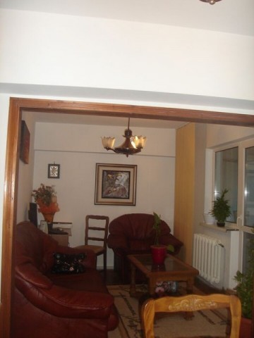 apartament-4-camere-zona-calea-nationala-restaurant-select-piata-mare-4