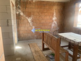 casa-noua-la-rosu-de-vanzare-in-alba-iulia-zona-alba-micesti-cu-3-camere-8