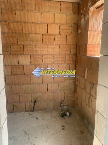 casa-noua-la-rosu-de-vanzare-in-alba-iulia-zona-alba-micesti-cu-3-camere-5