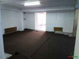 spatiu-comercial-de-inchiriat-zona-buna-cu-vad-7