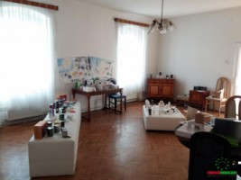 apartament-3-camere-de-inchiriat-in-sibiu-zona-centrala-1