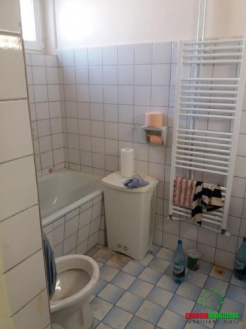 apartament-3-camere-de-inchiriat-in-sibiu-zona-centrala-6