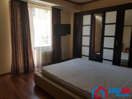 apartament-cu-4-camere-decomandat-de-vanzare-zona-calea-dumbravii-4