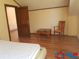 apartament-cu-4-camere-decomandat-de-vanzare-zona-calea-dumbravii-18