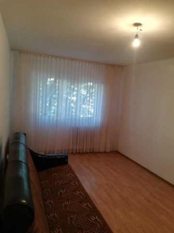 apartament-2-camere-decomandat-zona-mall