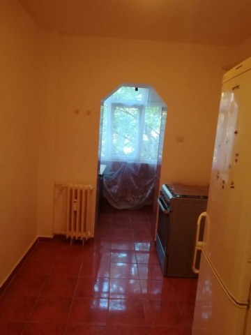 apartament-2-camere-decomandat-zona-mall-6