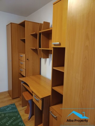 apartament-3-camere-decomandat-zona-cetate-mobilat-8