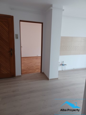 apartament-2-camere-decomandat-etaj-02-5