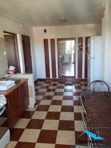 apartament-2-camere-mobilat-zona-cetate-1