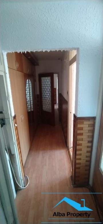 apartament-3-camere-decomandat-zona-cetate-2