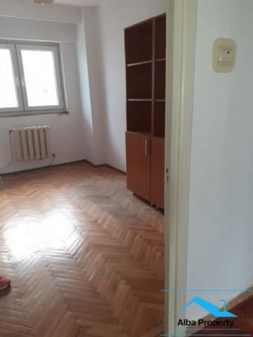 apartament-3-camere-decomandat-nemobilat-1