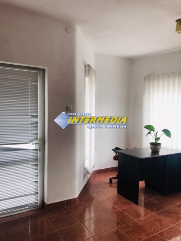 spatiu-birouri-de-inchiriat-35-mp-zona-cetate-alba-iulia-9