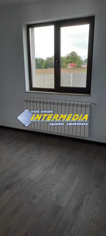 casa-noua-de-vanzare-pe-finisata-toate-utilitatile-cu-800-mp-teren-in-zona-alba-micesti-2