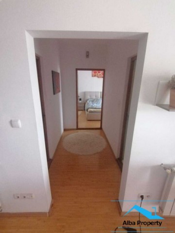 apartament-cu-scara-interioara-zona-centru-2