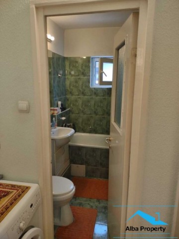 apartament-4-camere-decomandat-zona-cetate-6