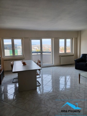 apartament-4-camere-cu-scara-interioara-finisat-centru-8