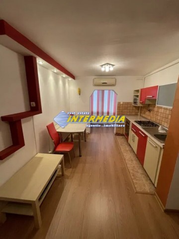 apartament-cu-2-camere-decomandat-de-inchiriat-in-cetate-alba-iulia-etaj-2-3