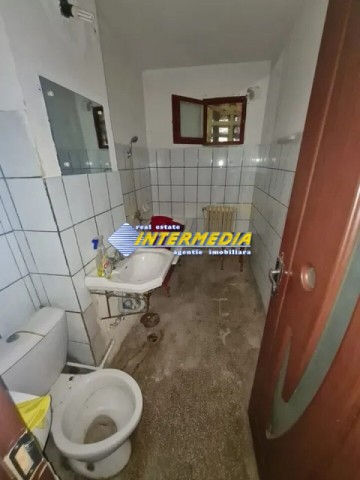 apartament-cu-2-camere-de-vanzare-in-cetate-zona-bulavard-alba-iulia-1