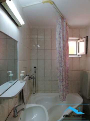 apartament-2-camere-zona-cetate-5