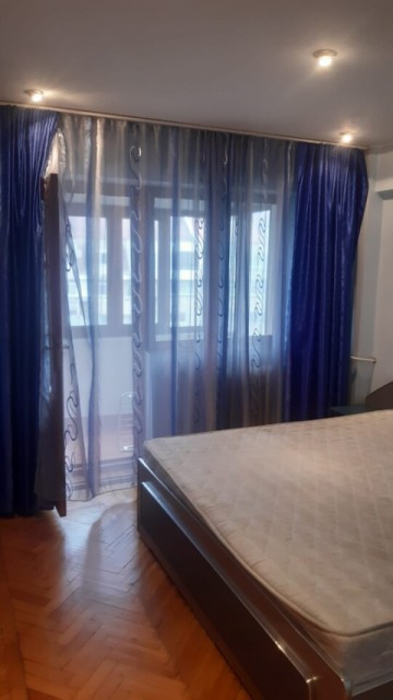 apartament-2-camere-ultracentral-zona-piata-mare-6